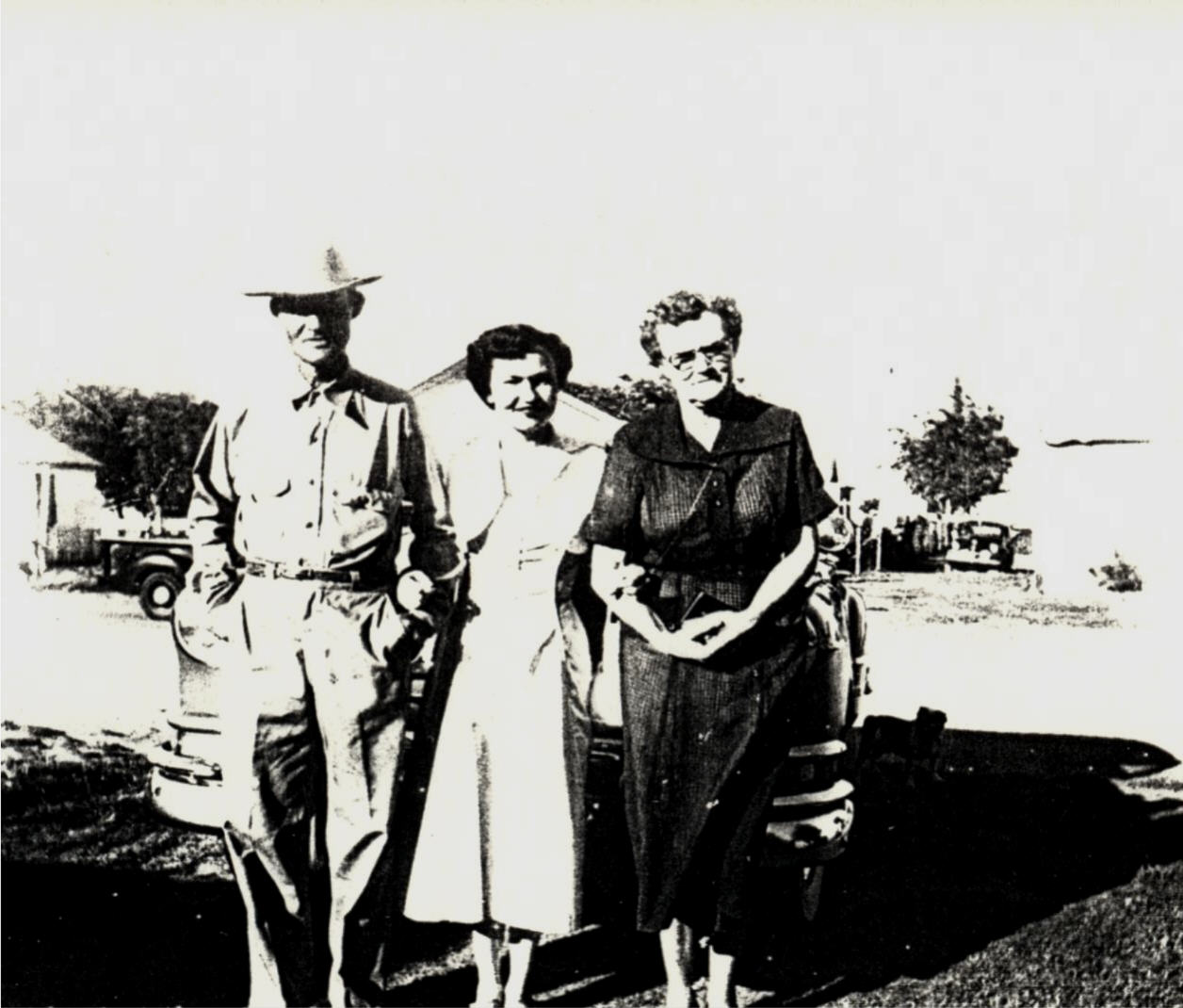 Thomas, Maxine & Ruby Gillispie, Dawson County, Texas
